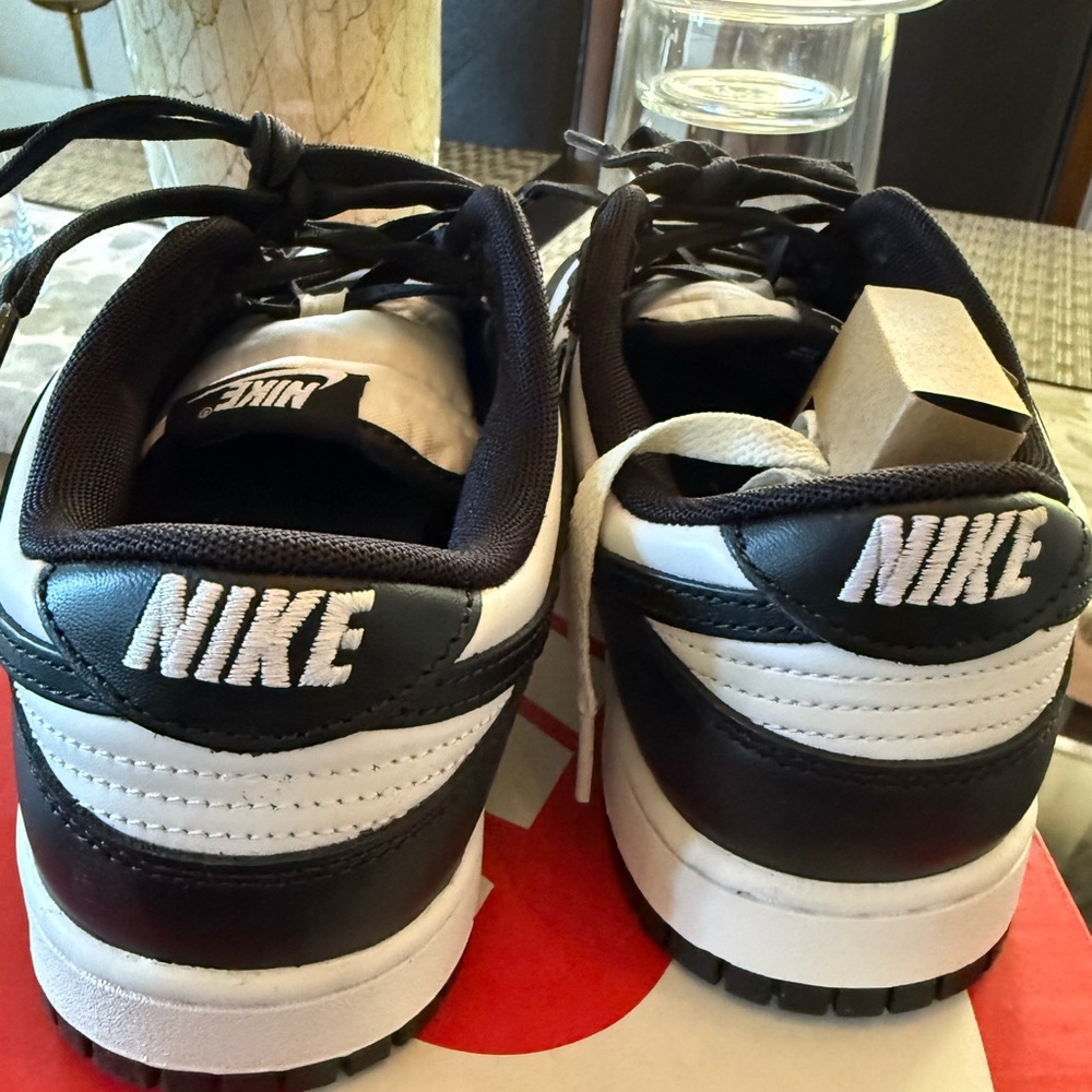 BRAND NEW IN BOX MEN’S 9.5 NIKE DUNK LOW RETROS-BLACK & WHITE - Picture 11 of 13